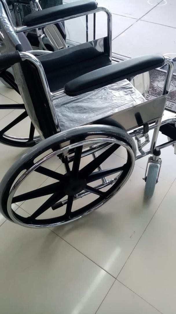 809 Manual Steel Foldable Cheap Prices Wheelchair for Standard Market