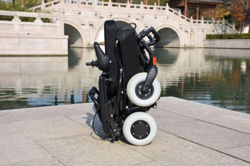Portable Power Handicapped Light Weight Lightweight Steel Folding Foldable Aluminum Alloy Electric PF Dyn200 Lithium Battery Wheelchair with Ce&ISO