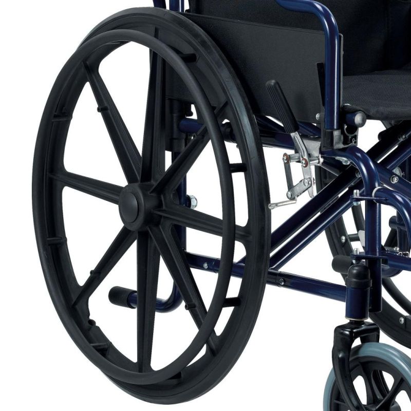 Fold Manual Wheelchair with Flip up Armrest and Detachable Footrest