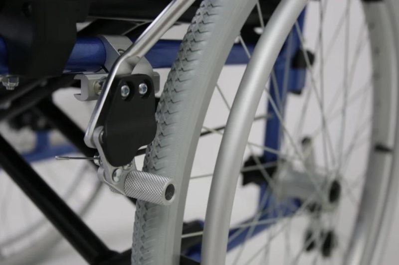 Leisure Outdoor Folding Lightweight Aluminum Manual Wheelchair