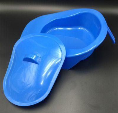 2022 China Hot Sale Good Quality Home Medical Hospital Use Plastic Bedpan with Lid and Cover